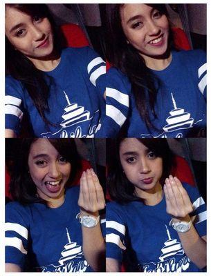 E-nergetic T-alkative B-aby. I bring smile to others ^^ 'coz as JKT48 members i bring happiness to everybody ◦ˆ▽ˆ/
jakarta https://t.co/45yuVZ2lqU