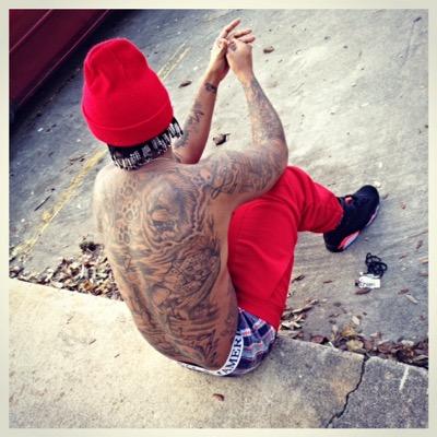 Two feet kicking until my mind body and heart stop. ima ghost by thought. Hello