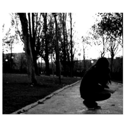 Tu eliges el rumbo que tomara tu vida, tu eliges si sufrir el dolor o pasar de el. || Nombres bonitos en un mar de palabras perdidas...