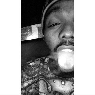 islander_made's profile picture. 