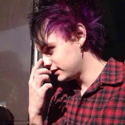 glassmukexx's profile picture. hi cutie, go follow @deepthroatmuke and ask for a follow back