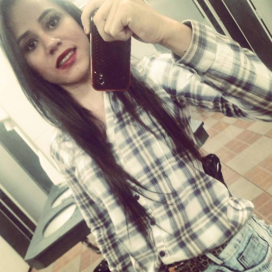 Agora eu faço 15 anos de alegria que  meus olhos choram......(.)
Meu sonho é conheçer você Letícia Dias ♥... me #seguii