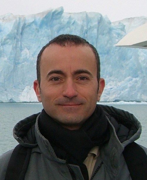 damiendela's profile picture. 