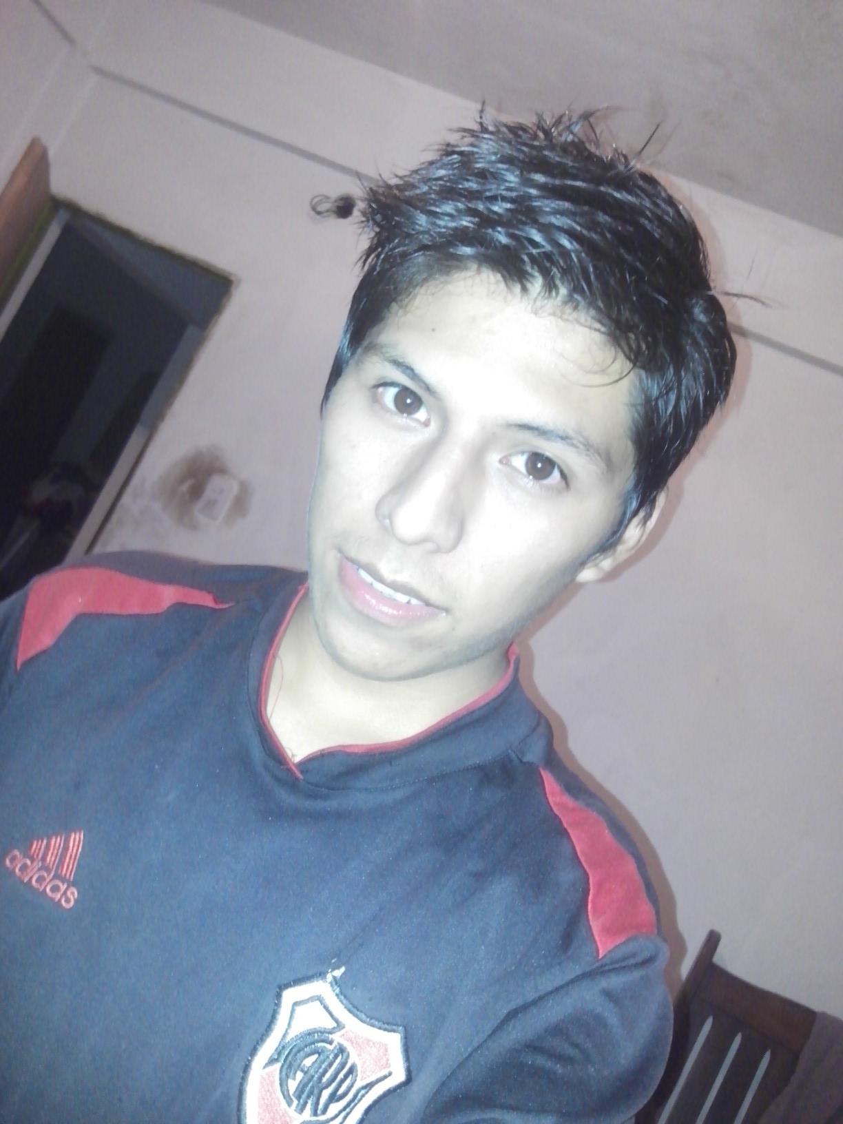 YO ....soy un chico de la calleeee caminado x la ciudad !!!
