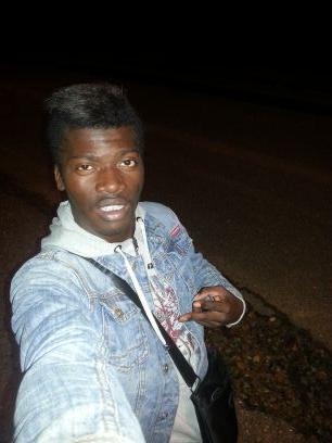 MdkLarnak's profile picture. J'y ai cru , j'y crois et j'y croirais...