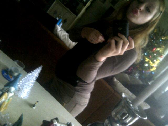 _xblondje's profile picture. Insta @_xkyraaax