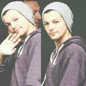 follow @cuddlxyziam if ur 1d af lmaoo:)