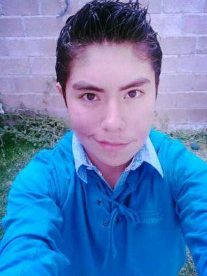 Soñador y Amante de la vida. Estudiante en la Sec. Vicente Rivera.

FACEBOOK: Rafa Axel TWITTER: @rafaaxel17 YOUTUBE: Jake L Axel
