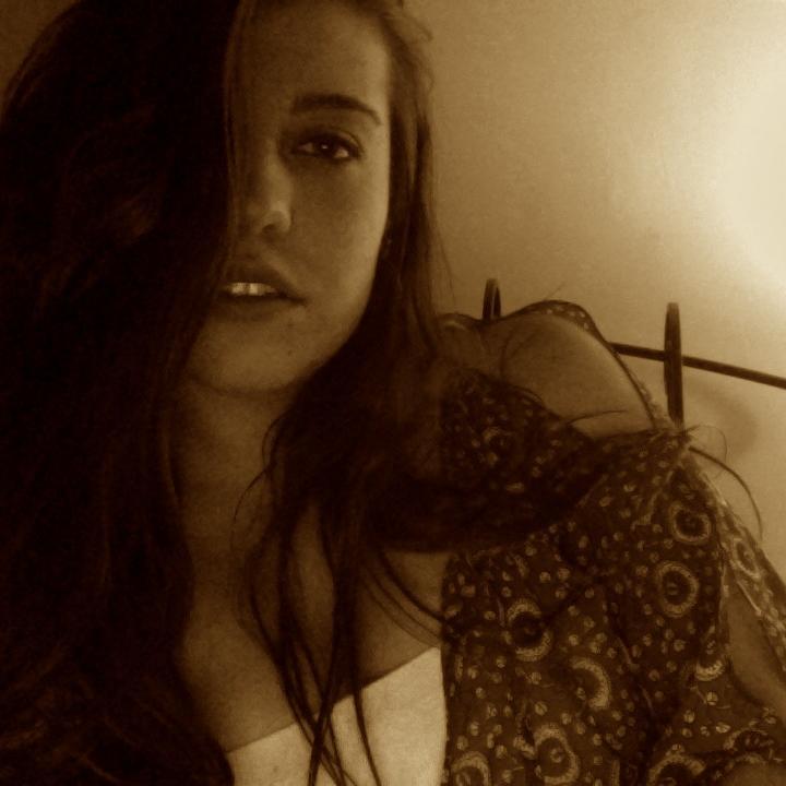 wordssofLIZdom's profile picture. weird ॐ