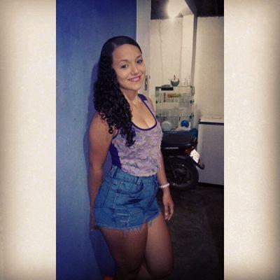 Feliz,Apaixonada por musculação