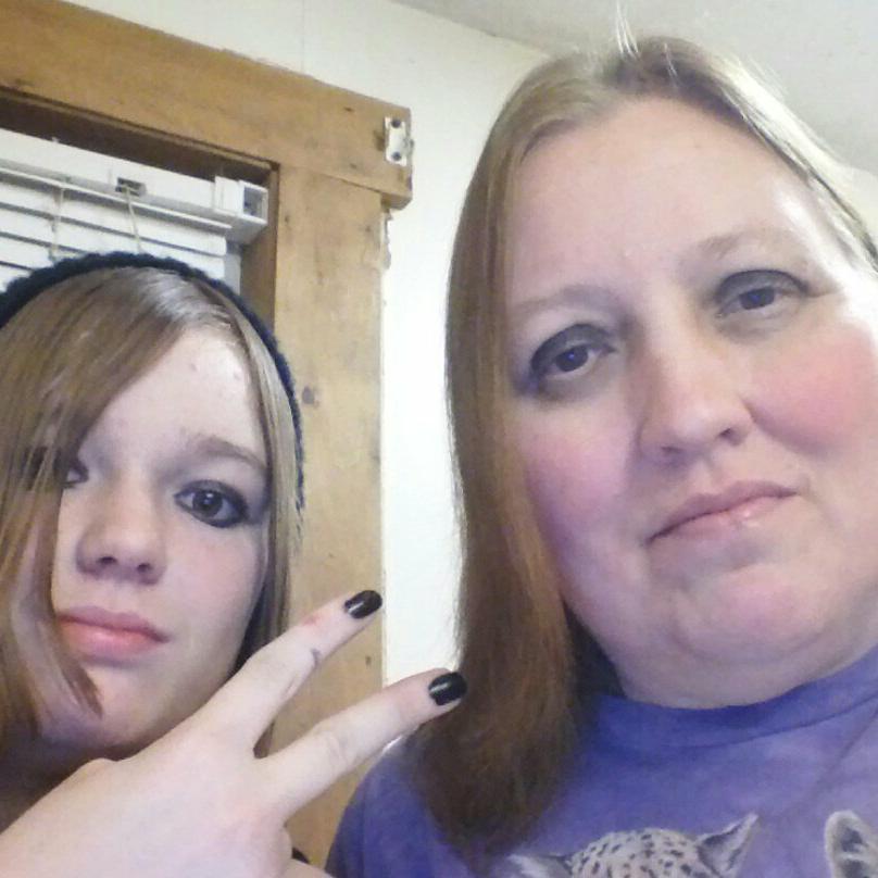 I wish I was Ashley Purdy's girlfriend, and I was born October 16. I like Black Veil Brides and I have a 15 year old daughter who also likes Black Veil Brides