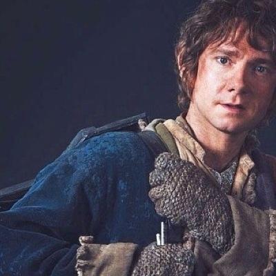 ❝If you ever pass through Bag End, tea is at four. You are welcome ANY time. Don't bother knocking!❞