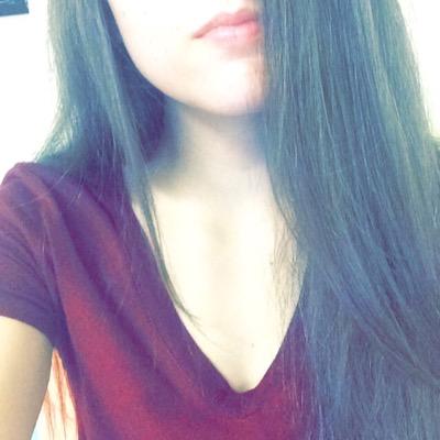 I like to party and be crazy and not eat but i also like watching movies and eating pizza so yeah thats kinda my life. ☺️☕️⚓️☀️❤️