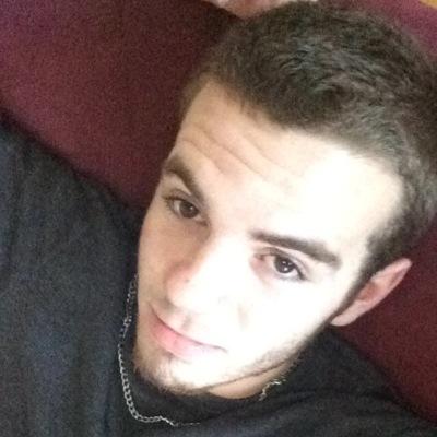 Mr_Quilo's profile picture. Be easy, not sleazy