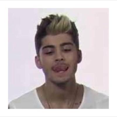 follow @tiedyezayn bc she gave you this free follow :)