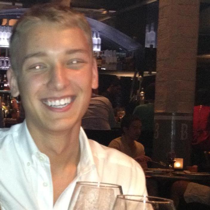 ilzz's profile picture. 