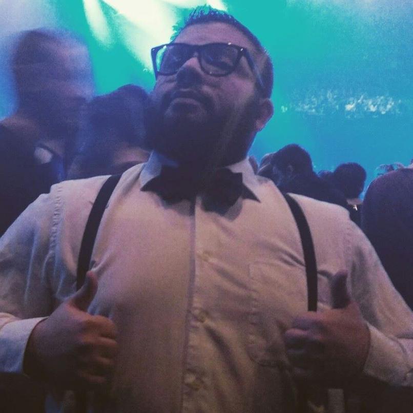 Namurois. 31 ans. Media specialist. Passionate about #SEO, #SEA & Social Media.