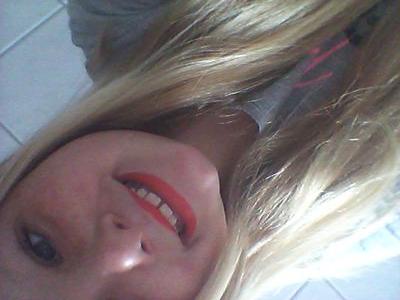 hey what's up übersetzung was geht ab