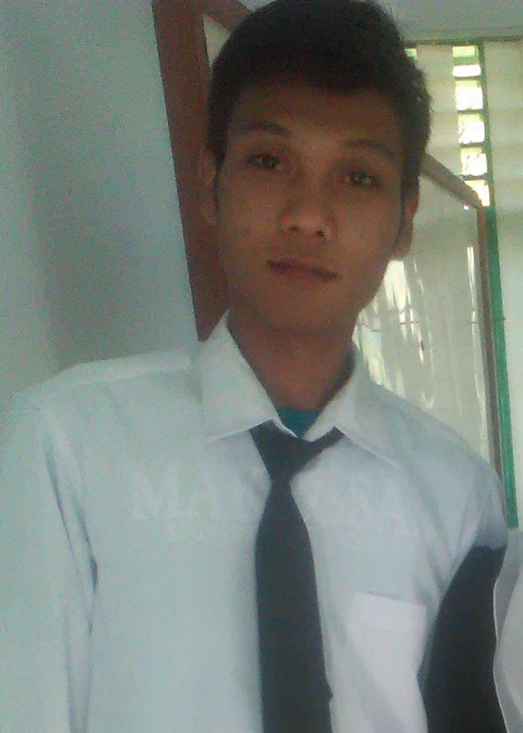 arlanawal19's profile picture. Smile