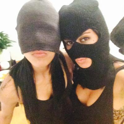 basicshit_'s profile picture. fuck.