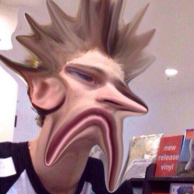 i rt luke spam even tho i have 0/4 hope luke follows you .