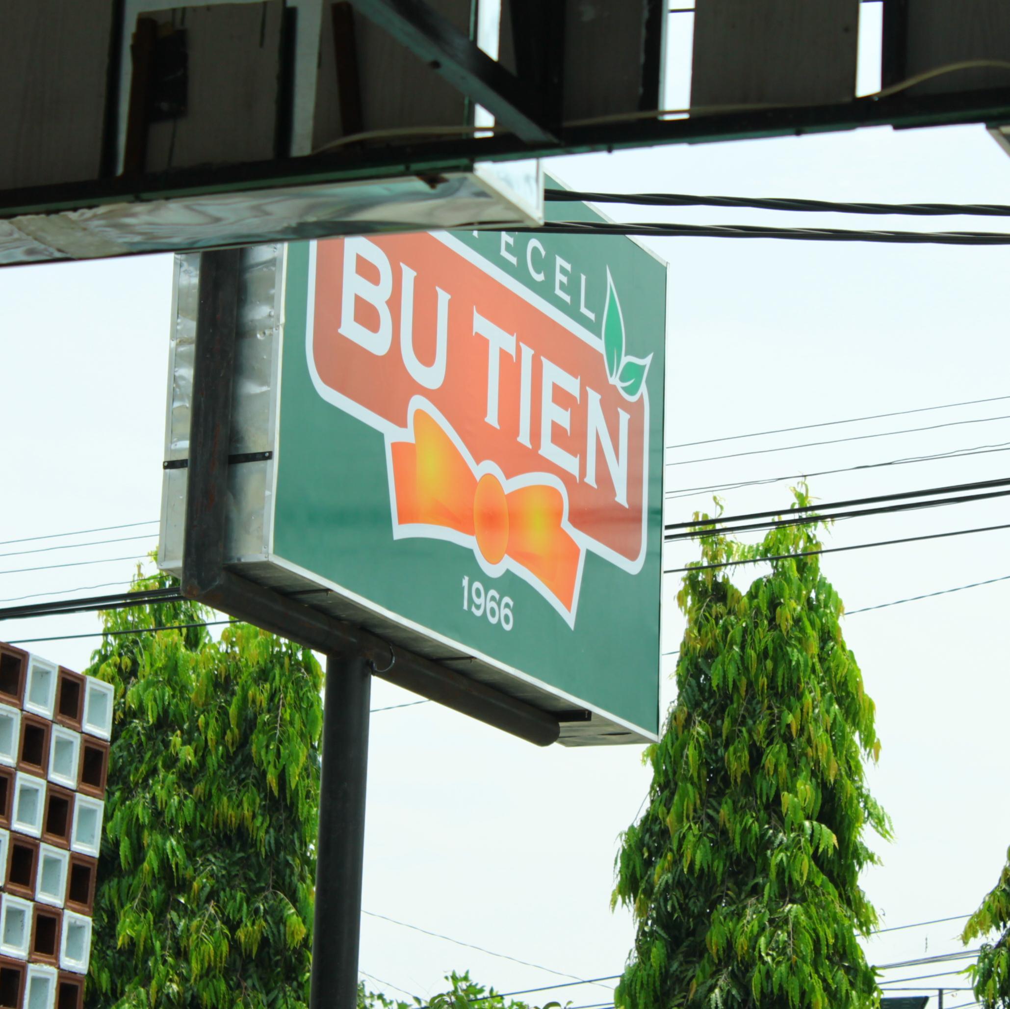 24jam l FREE WIFI I SEGO PECEL l RAWON l SOTO BANDUNG l SOP IGA l NILA BAKAR l SOP CEKER | PEMPEK | AYAM BAKAR | ANEKA JUICE dll  JL.AFFANDI NO 26A,YOGYAKARTA l