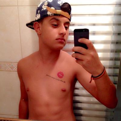 Instagram: @_reeeiis