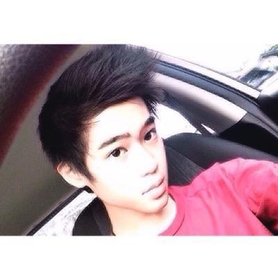 1st Official fanbase account @Alifmatata from Manado. Resmi and Followed by him 08-05-13. Cek fav! Enjoy with 3 admin. #KeepSupportAlifMatata