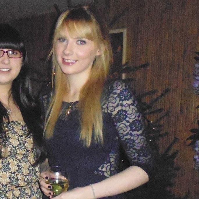 laurapolly12's profile picture. Linguistics MLitt student specialising in really long tea breaks.