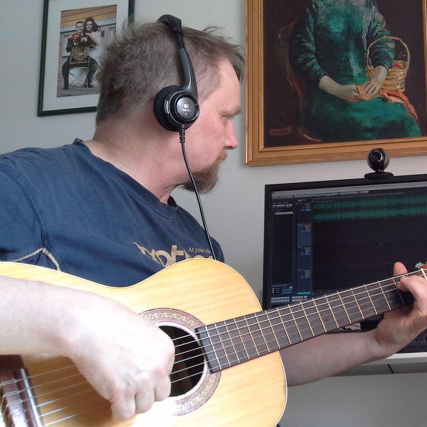 Elbe55's profile picture. Musician, Kyudoka, Author and Zen Buddhist