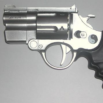 銃の画像をツイートしていきます。
ミリタリーファンの方必見です！
気に入ったツイートがあればＲＴしてどんどん拡散していきましょう＾＾
フォロワー募集中なので気軽にフォローしてね(^^)/