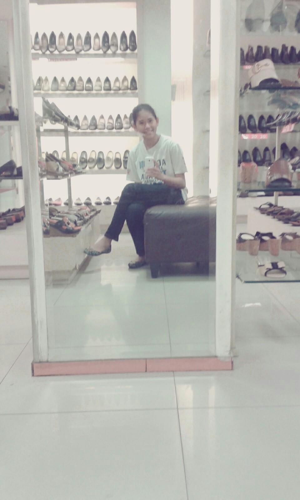 Gemini Girl / 3 Juni / I♥Jesus/Instagram angeliasilitonga/Alumni 35 Medan/SMA Methodist 8 Medan