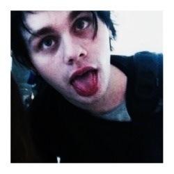 Weird5SOSEdits's profile picture. please rt the link,! also follow @cliffordtxt if you want just ask for a fb!