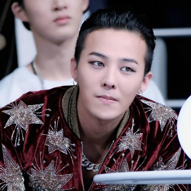 มาคุยกับพี่สิครับ รออะไรอยู่?
just bot G-DRAGON not real 
Real : @IBGDRGN
#dAwAhfam #ดวกline #ก็ช่างไลน์