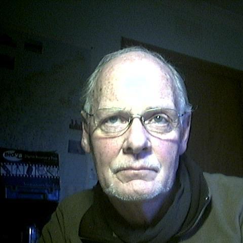 pabailuarach's profile picture. 