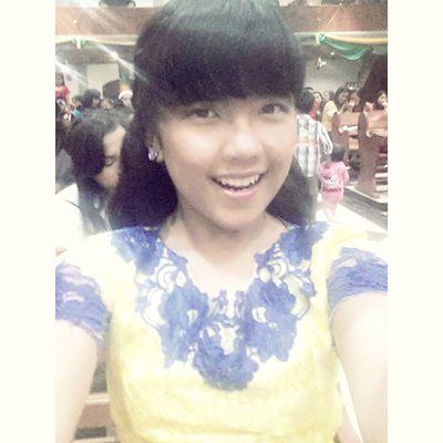 Ribet ● empat mata ● cerewet ● smart ● pretty girl :p 
it's me. Bella Sriningsih Simanjuntak