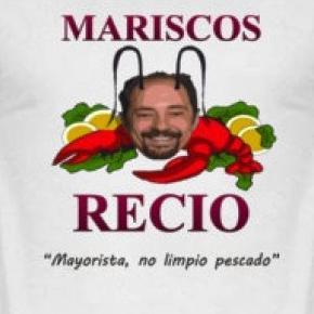 Grupo de trabajadores responsables con sede en el Banco Vitoria, ultras de Mou. Riojanos y amantes del choripán