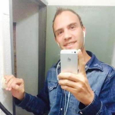 mirar el cielo y volver a reír AG