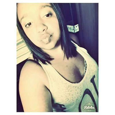 - Solteira/1.9/ Namorando /Oficial  /