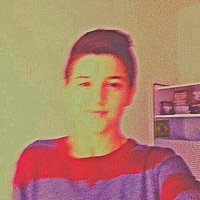 Aminehassani11's profile picture. calandlyceum