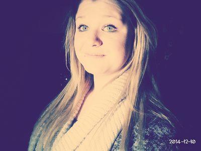 -14 Jahre     - Single    -Hast du keine Neider , hast du im Leben nix erreicht.      -Follow me and I follow back♡.       Instagram :_lishes_crazy