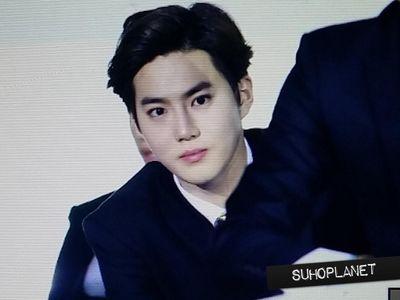 leader exo. we are one!