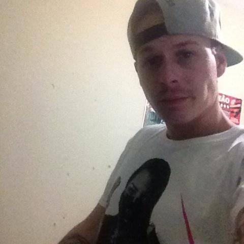 Fã do Rapper, Compositor e Poeta Caiôto'Mc ( @CaiotoMc ) 
Chefes: Geici & Luuh
Since: 16/11/2013 Curta: https://t.co/IxCrdGEdy1