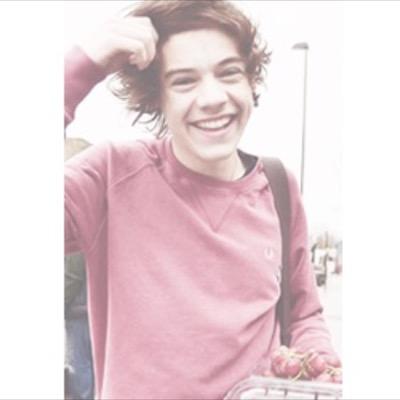 since i gave you a free follow please follow @xgrungeharry !