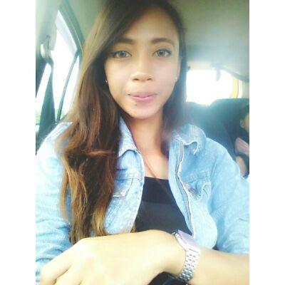 Im Bella ..!! hii !!.. holllaa!!.. nice meet ur ..! tengs accept me for fren your !!.. hope ur happy .. #