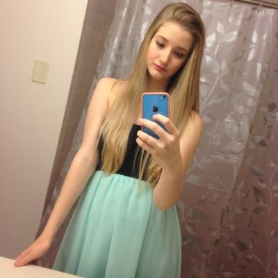 Please follow @LucyDeuce05 since she gave you this free follow :)