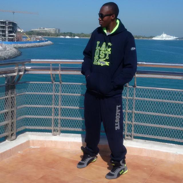 Hip-hop Junkie(Intellectual movement) |B.A Swimmer |Professional Explorer |Loves to bamboozle banal |Hates to rant & rave |MUFC