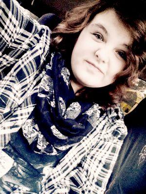 Hi, Im Chelsea! I follow who ever follows me.!
