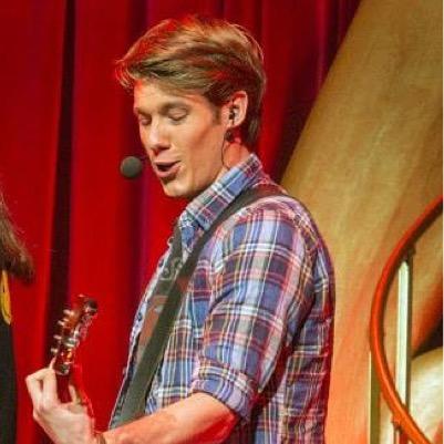 VanLooJonas's profile picture. Jonas is de beste gitarist van het land! gespeeld door Juan Gerlo! En hij is een lekker ding!