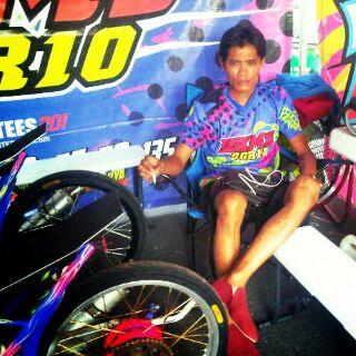 AridatoxzDKMS's profile picture. 